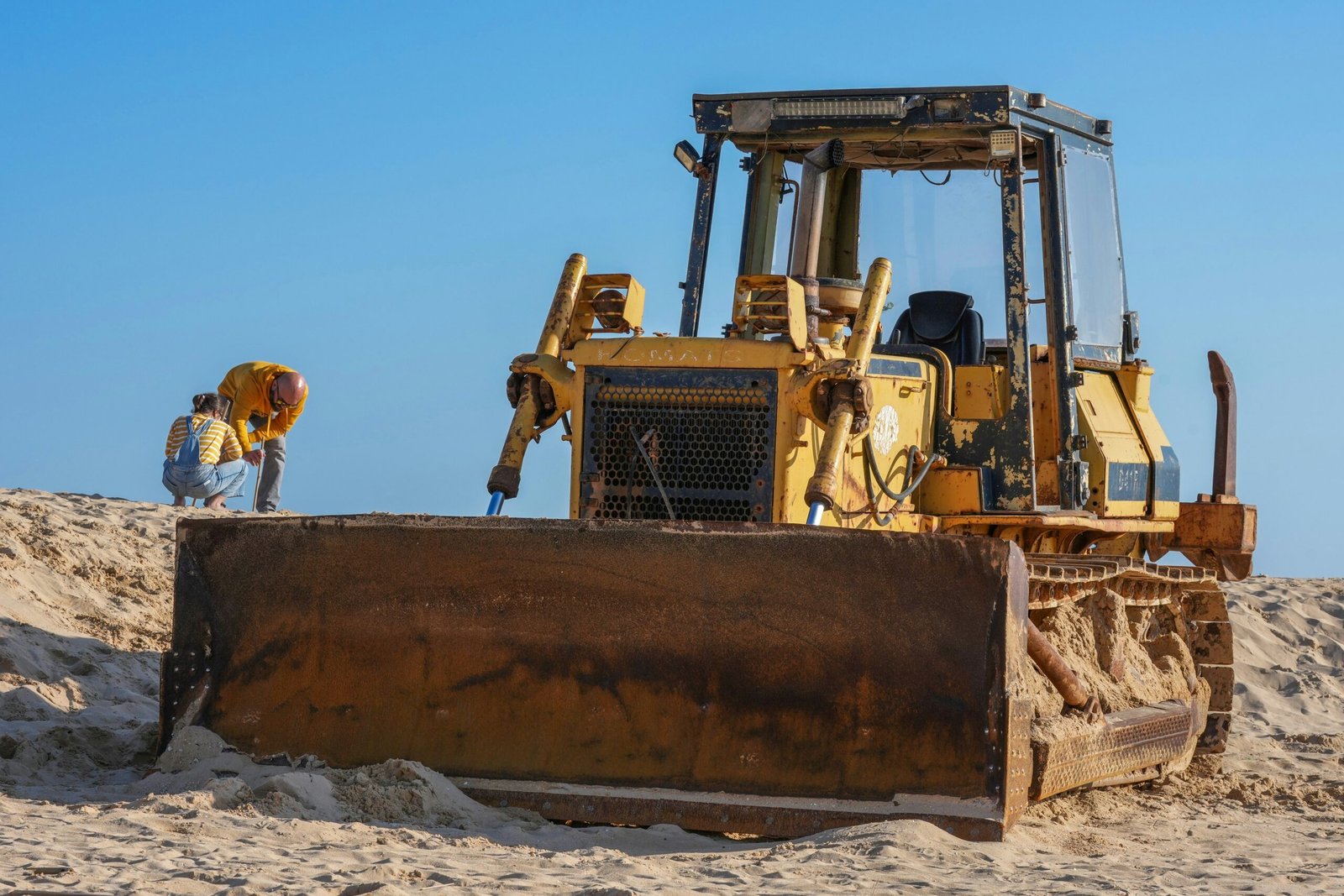 Bulldozer Hydrostatic Transmission Cold Start Problems